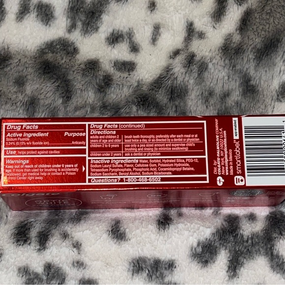 Colgate Optic White Toothpaste - Picture 4 of 8